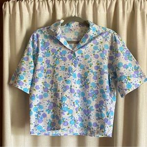 Vintage Shirt Accent floral short sleeved shirt